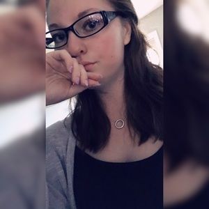 Meet your Posher, Jade